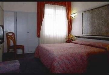 Hotel Dello Stretto مسينا المظهر الخارجي الصورة